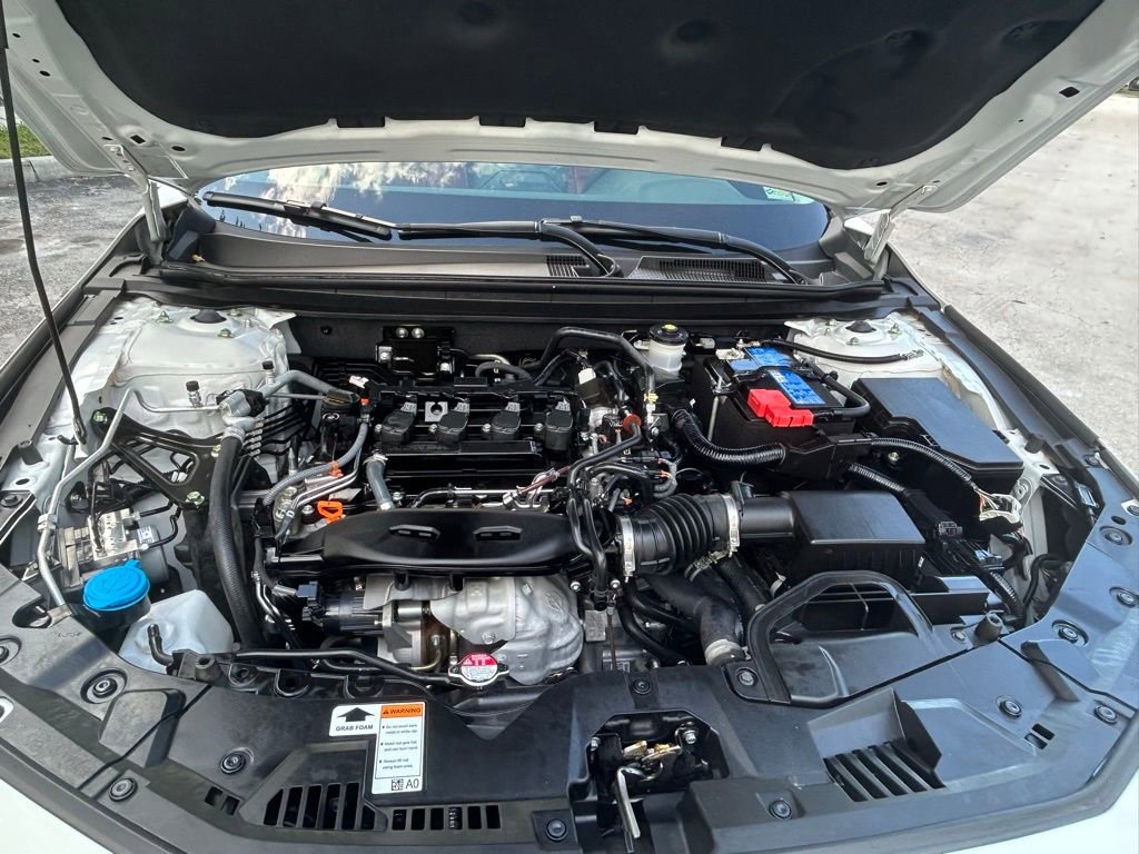 Used 2023 Honda Accord EX image 31