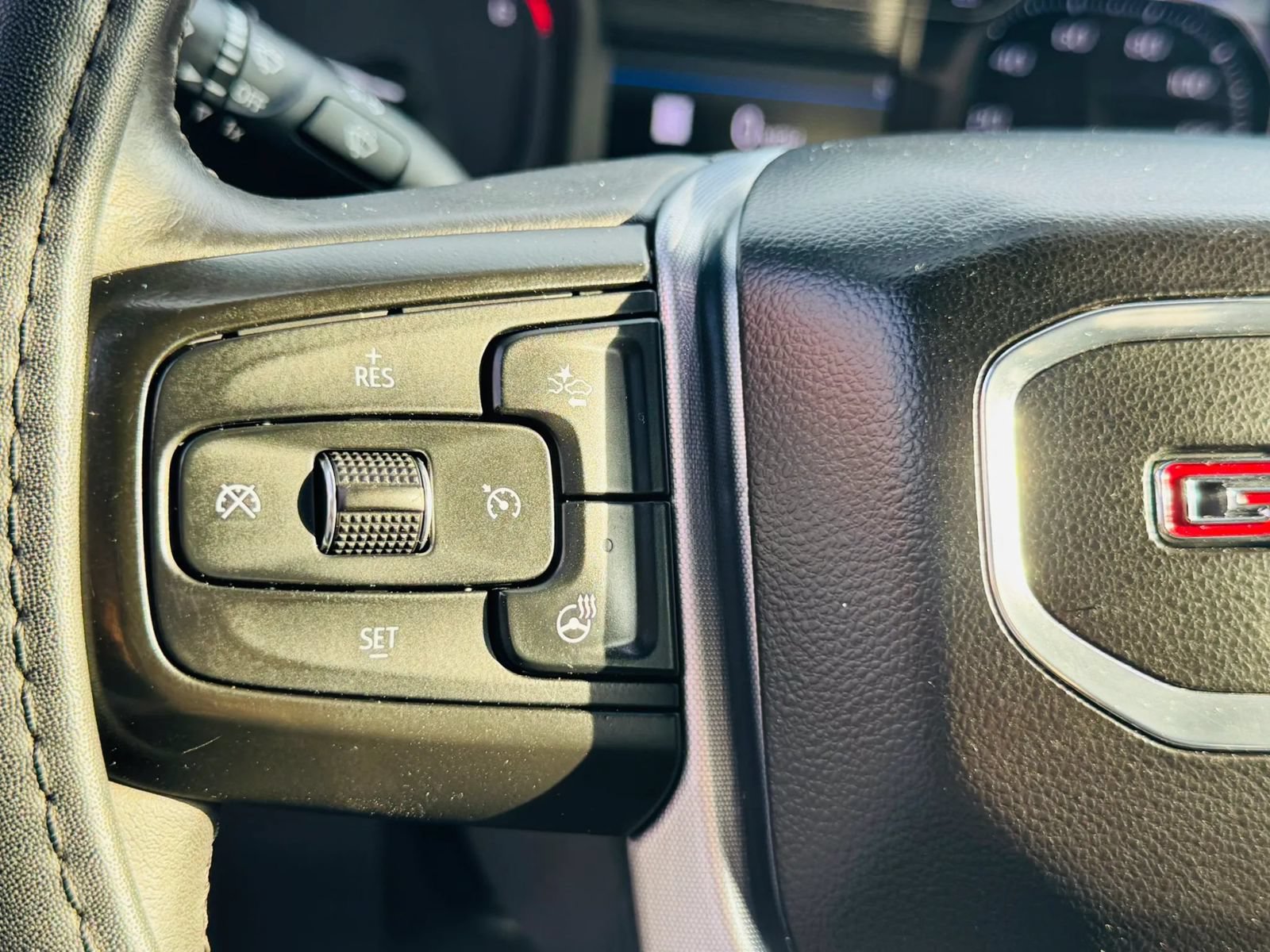 Used 2019 GMC Sierra 1500 SLT w/ SLT Premium Plus Package AWD/4WD image 11