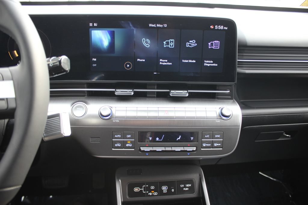 Used 2026 Hyundai Kona SEL Premium AWD/4WD image 9