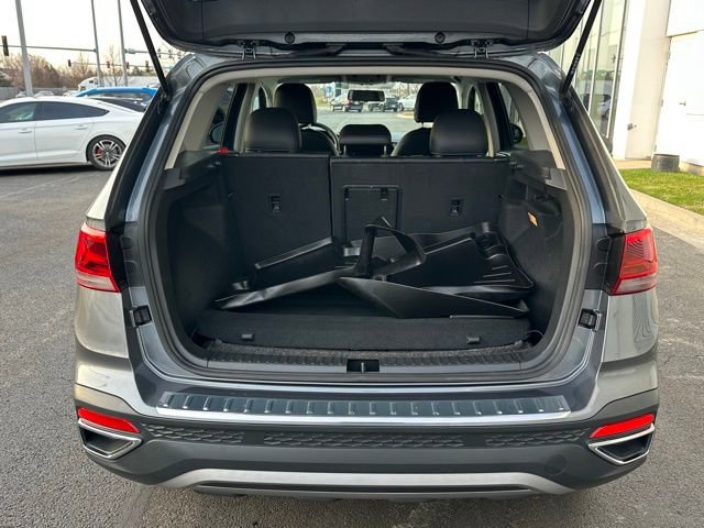 Certified 2022 Volkswagen Taos SE image 19