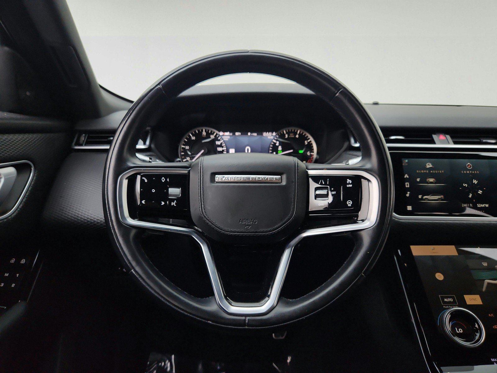 Used 2022 Land Rover Range Rover Velar R-Dynamic S AWD/4WD image 28