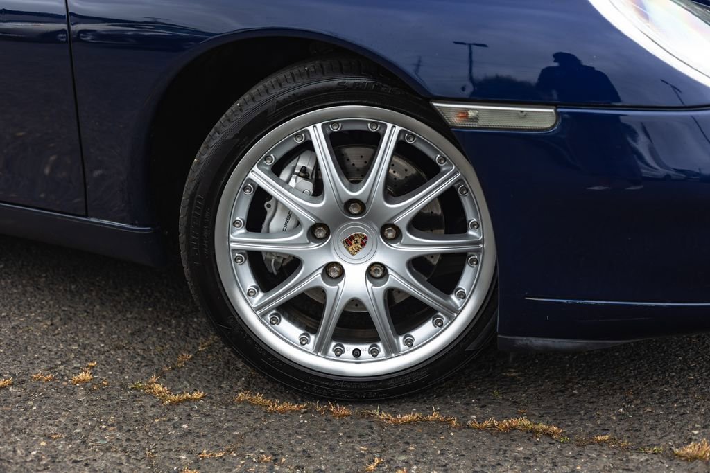 Used 2001 Porsche 911 Carrera 4 AWD/4WD image 4