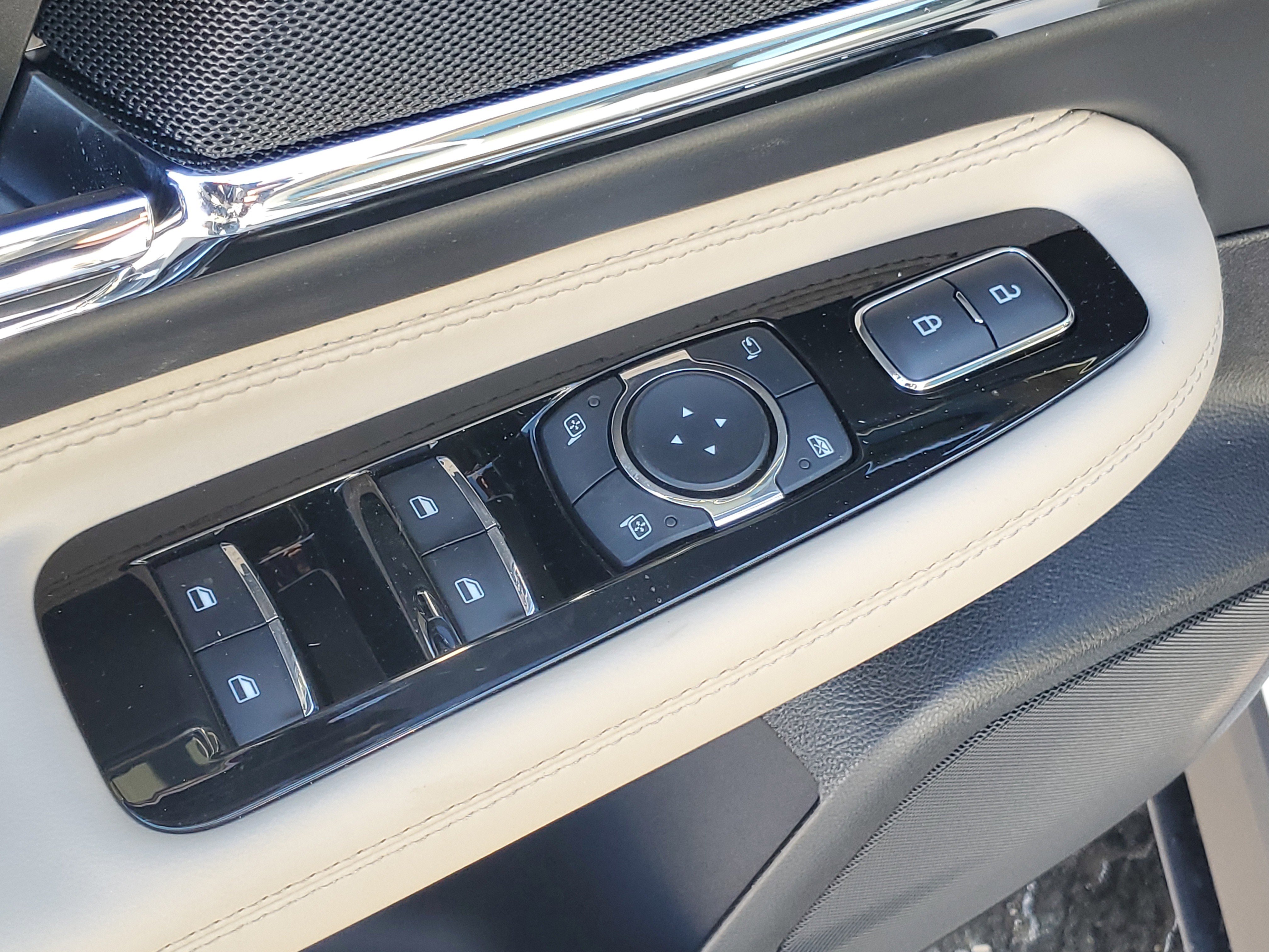 New 2026 Lincoln Corsair Grand Touring image 10