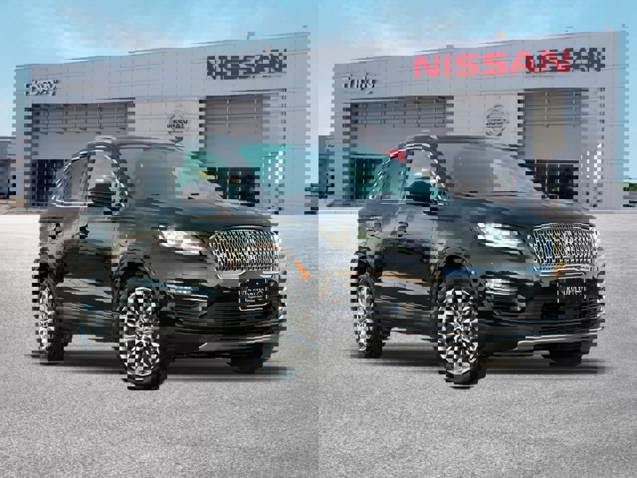 Used 2019 Lincoln MKC Select w/ Select Plus Package image 1