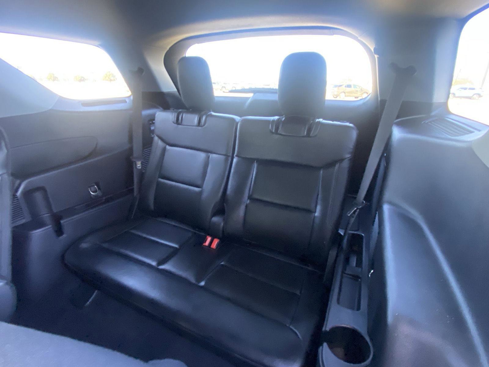 Used 2022 Ford Explorer Limited w/ Equipment Group 301A AWD/4WD image 26