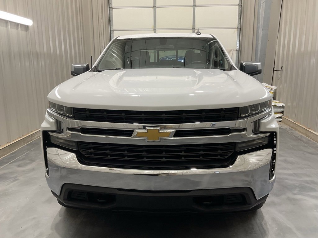 Used 2019 Chevrolet Silverado 1500 LT w/ Texas Edition image 2