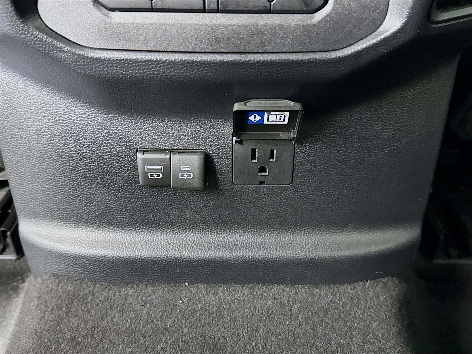 Used 2023 Toyota Tundra Capstone image 27