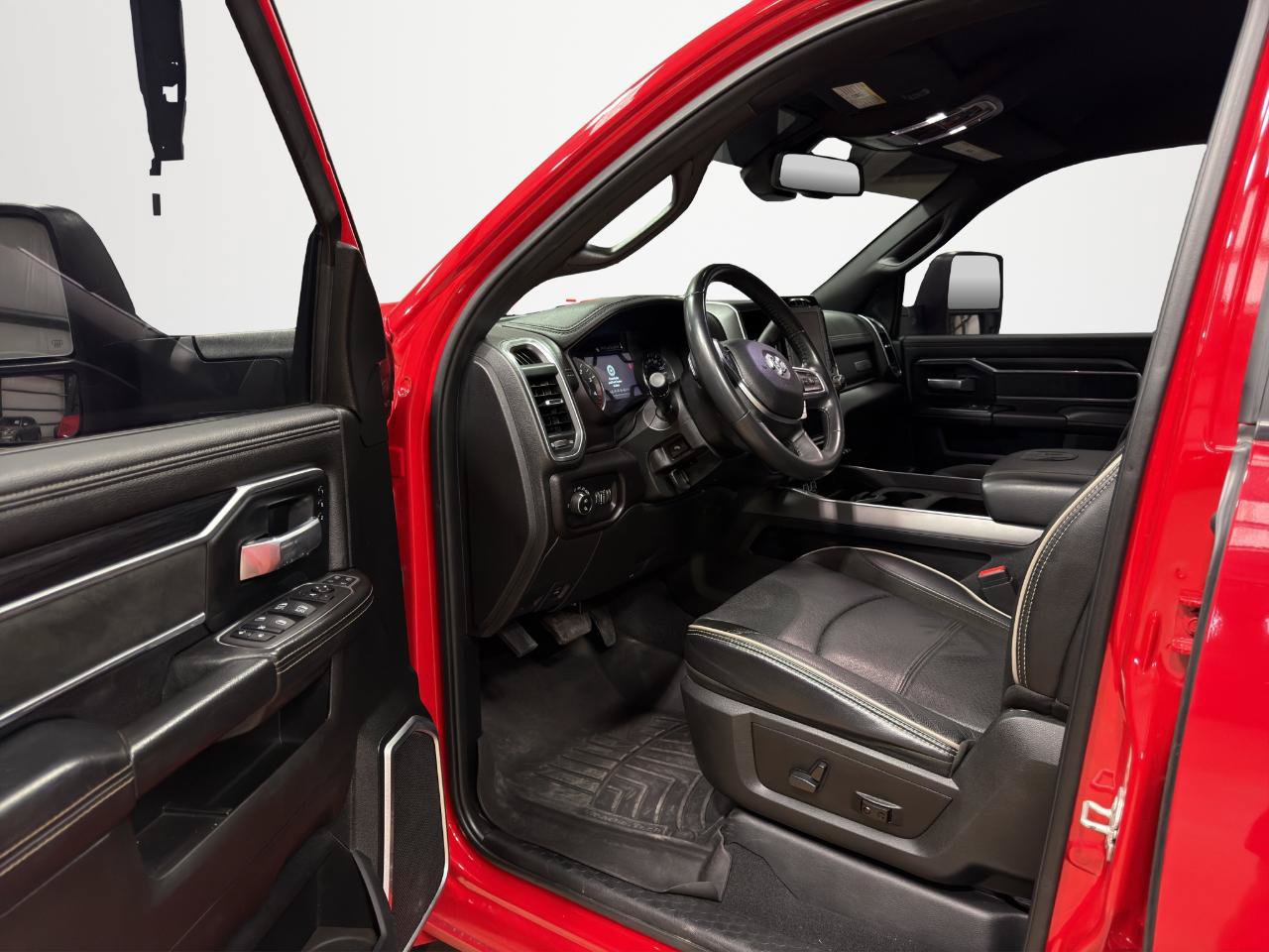Used 2023 RAM 3500 Laramie w/ Night Edition AWD/4WD image 13
