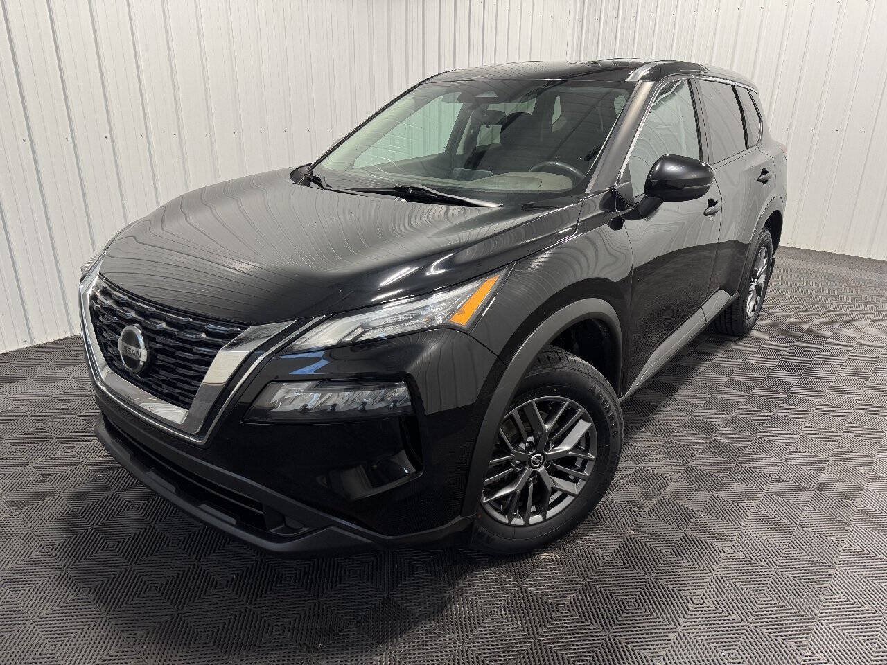Used 2021 Nissan Rogue S AWD/4WD image 35