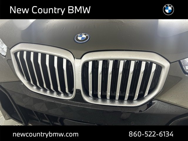New 2026 BMW X5 xDrive50e image 28