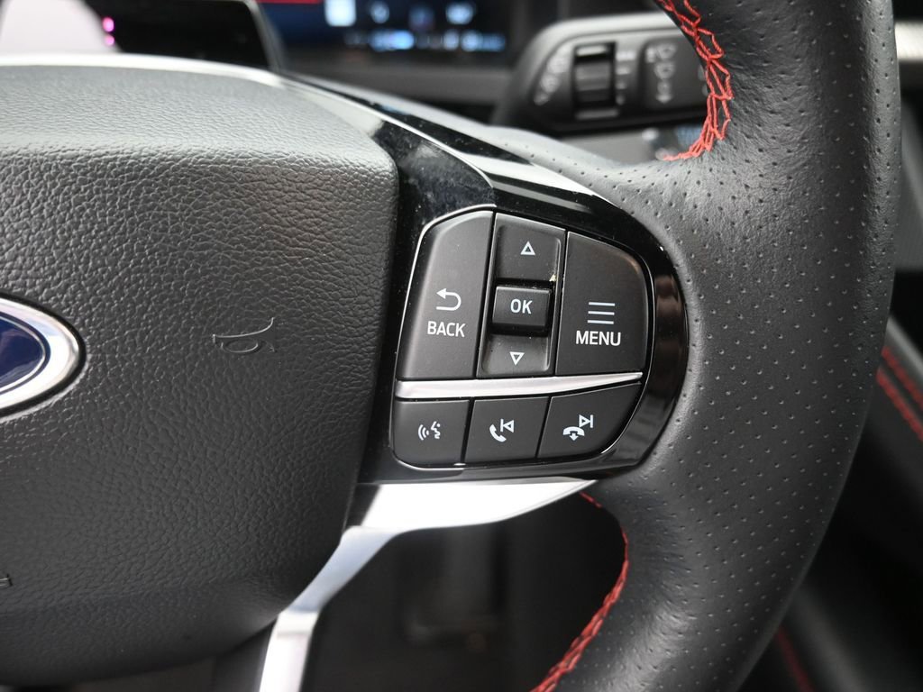 Certified 2025 Ford Explorer ST-Line AWD/4WD image 7
