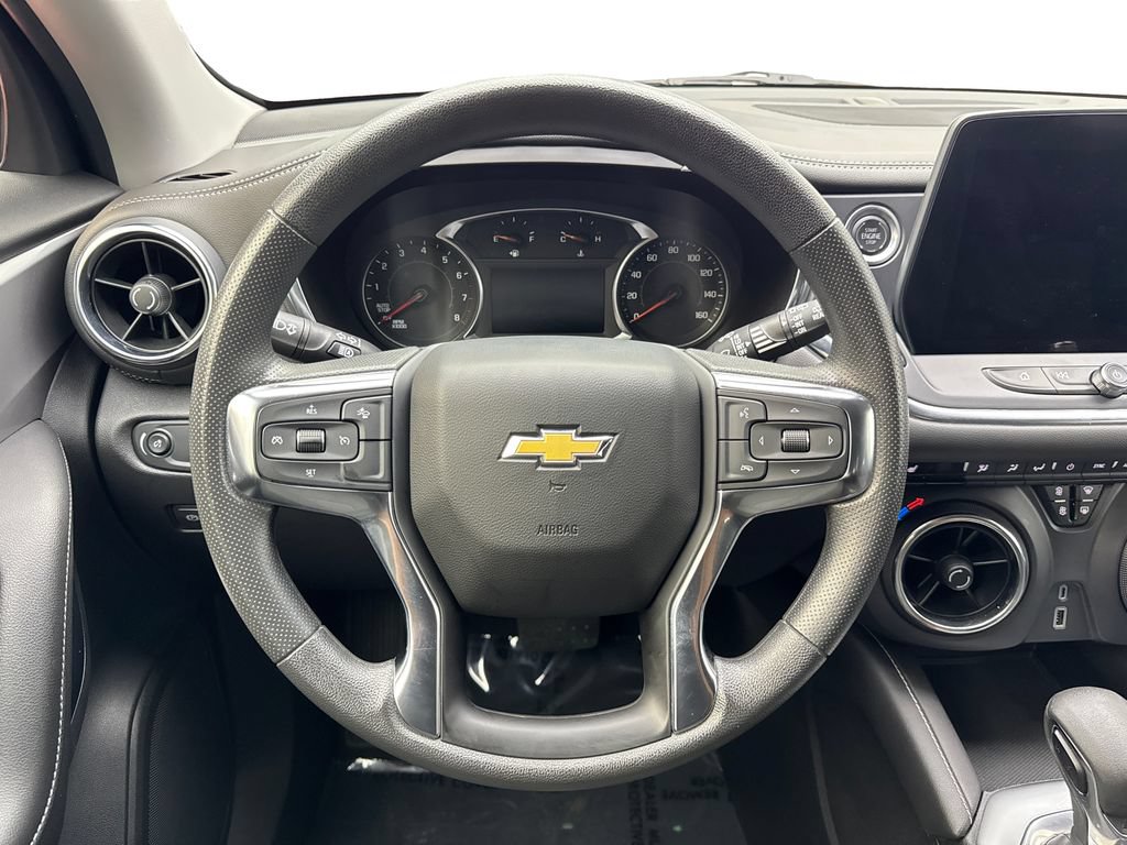 Used 2025 Chevrolet Blazer LT FWD image 55