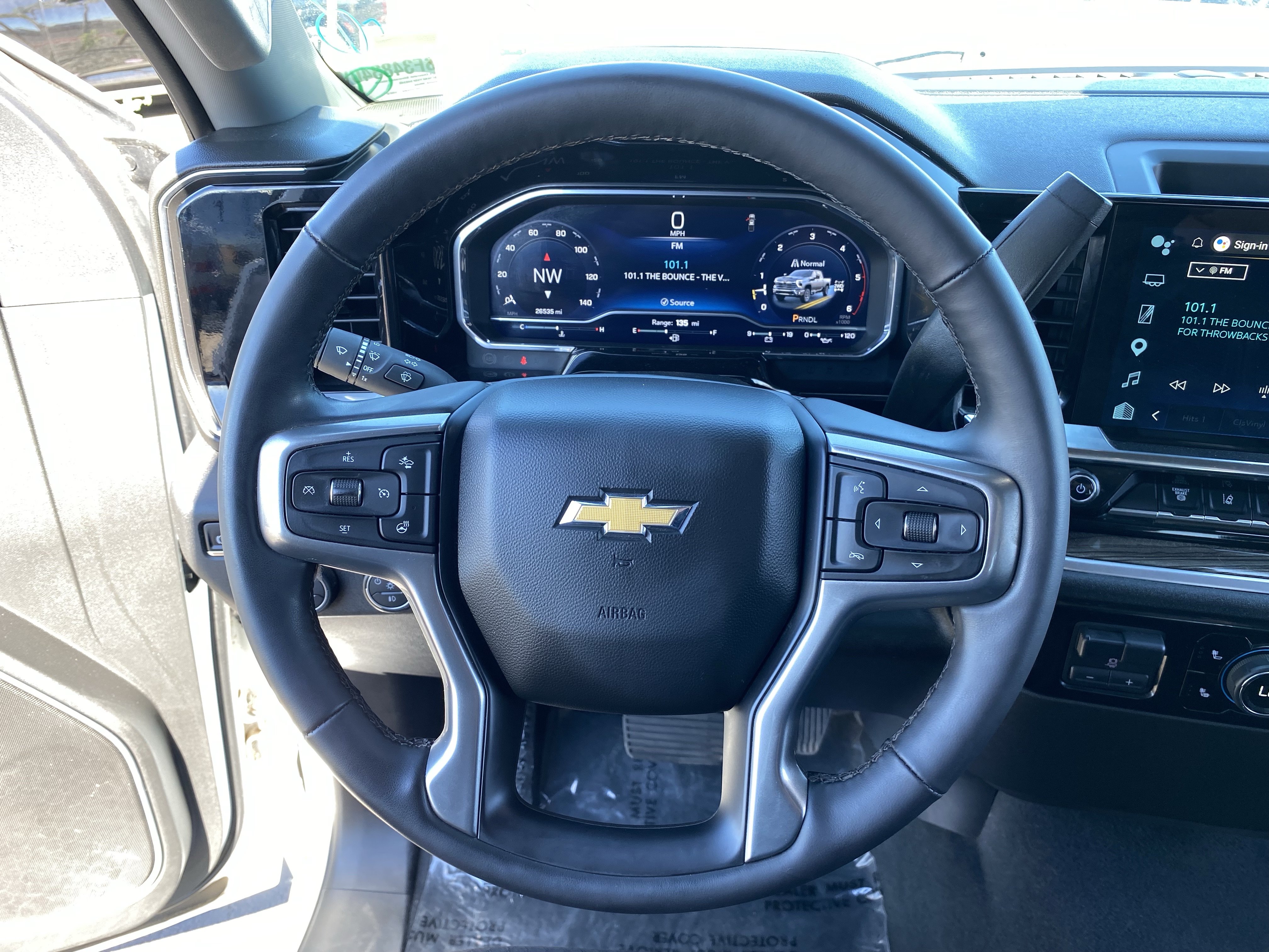 Used 2025 Chevrolet Silverado 2500 LT w/ Safety Package AWD/4WD image 25