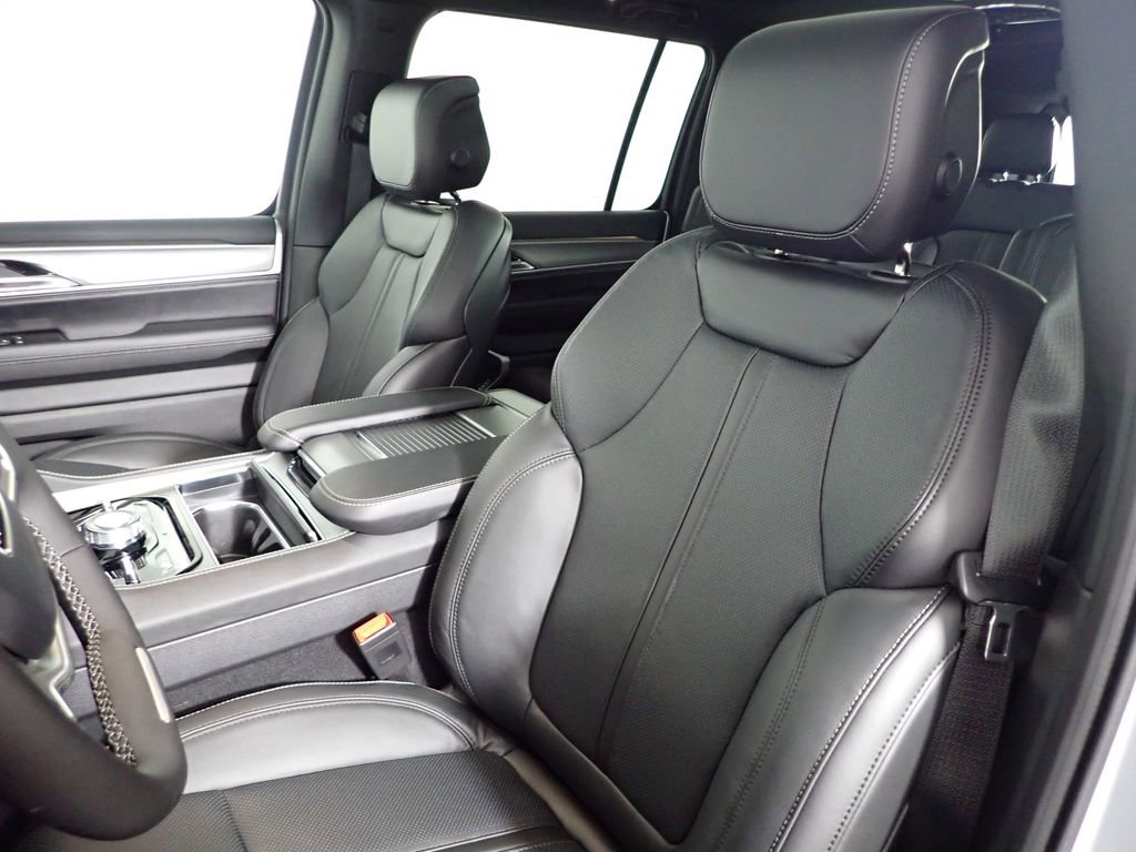 New 2026 Jeep Grand Wagoneer 4WD w/ Quick Order Packge 29V Upland image 29