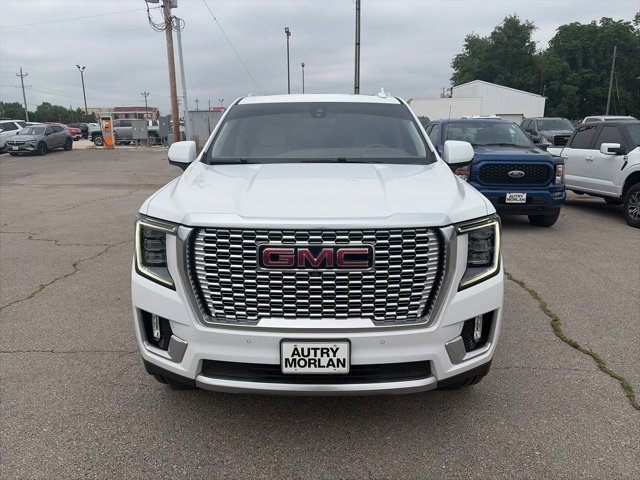 Used 2022 GMC Yukon Denali AWD/4WD image 9