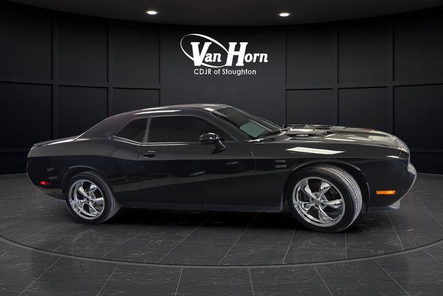 Used 2012 Dodge Challenger R/T image 2