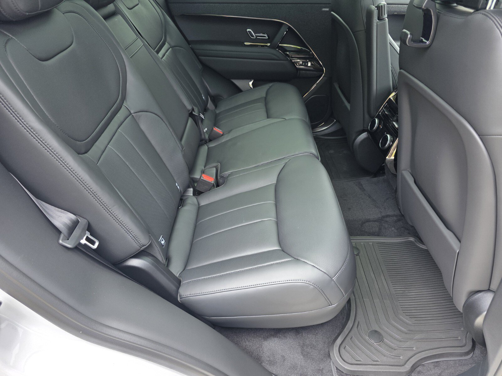 New 2026 Land Rover Range Rover Sport Dynamic SE AWD/4WD image 5
