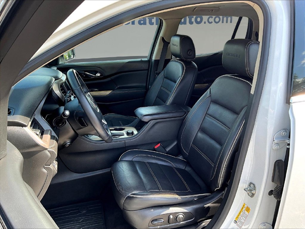 Used 2017 GMC Acadia Denali w/ Technology Package AWD/4WD image 25