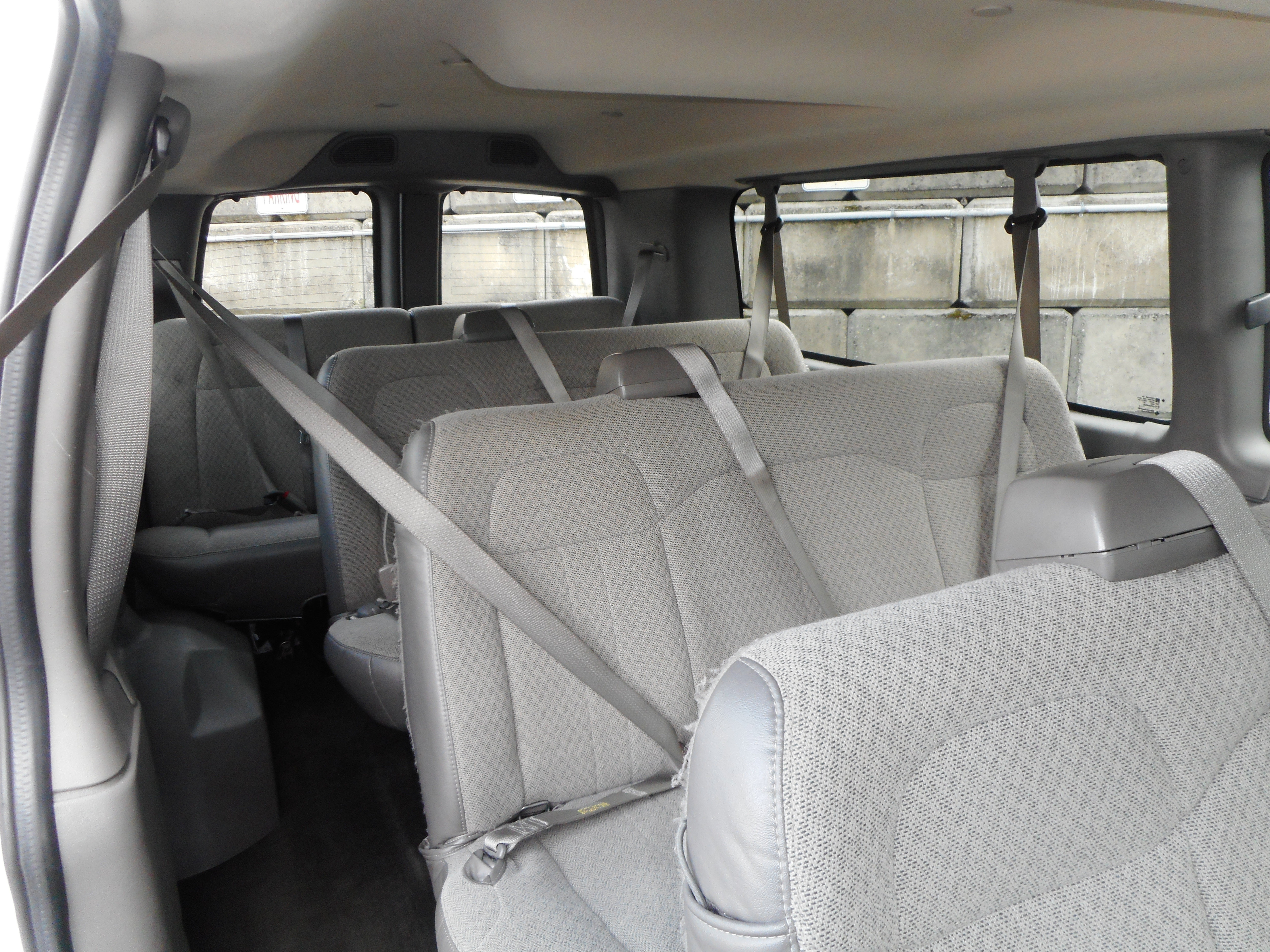 Used 2016 Chevrolet Express 3500 LT w/ LT Preferred Equipment Group RWD image 21