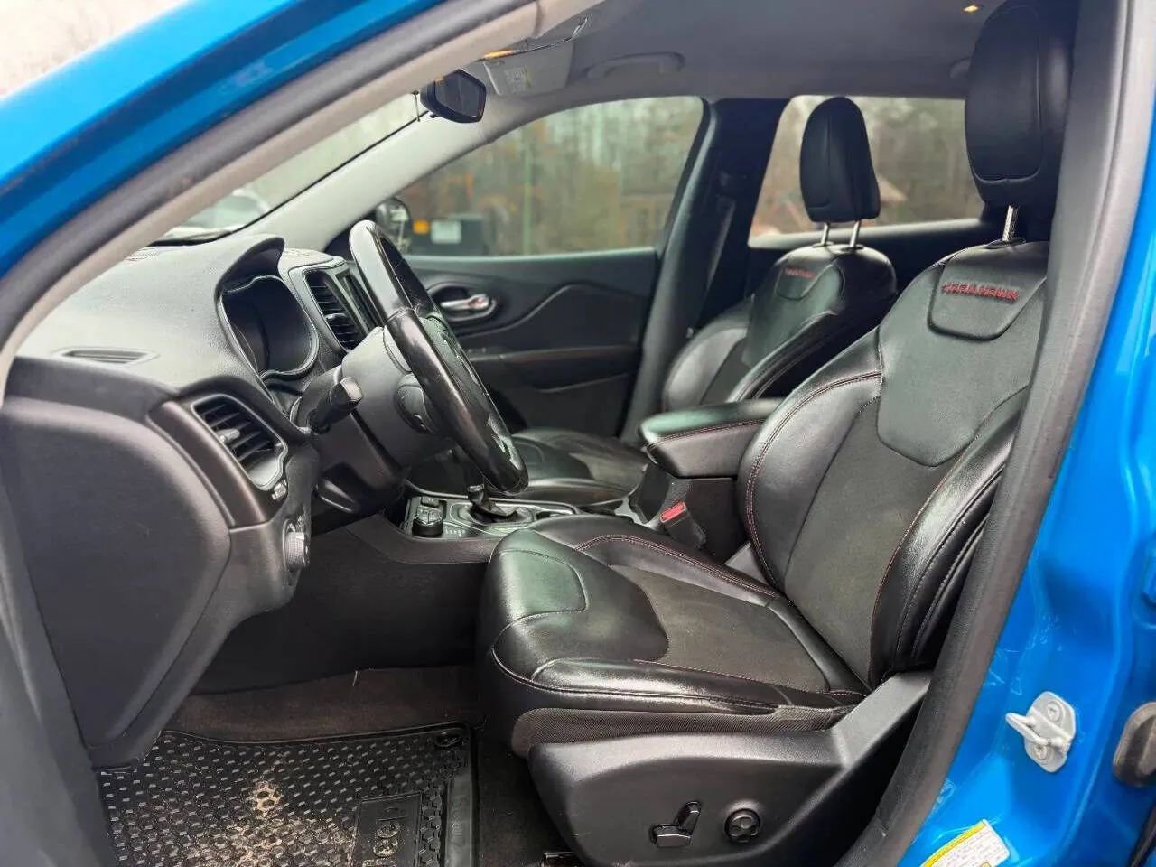 Used 2020 Jeep Cherokee Trailhawk w/ Cold Weather Group image 2