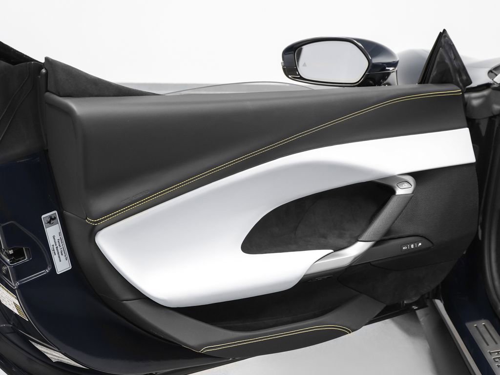 Used 2025 Ferrari 296 GTS image 69