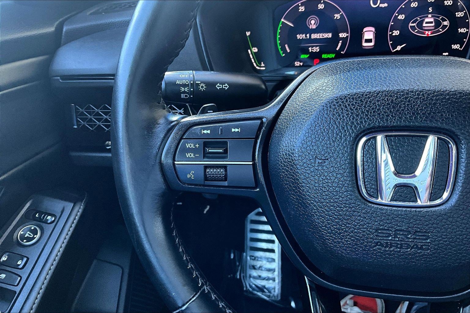 Used 2024 Honda Accord Sport image 11