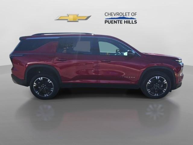 New 2027 Chevrolet Traverse LT w/ Sun and Wheel Package FWD image 9