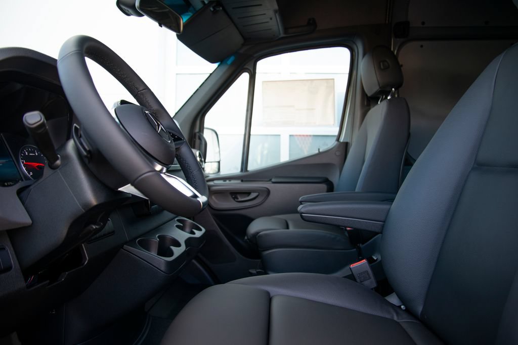 New 2026 Mercedes-Benz Sprinter 2500 image 12