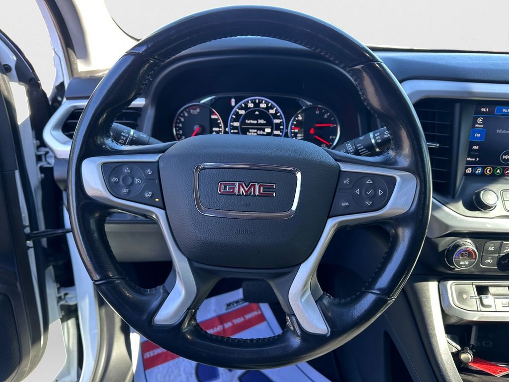 Used 2022 GMC Acadia SLT w/ Technology Package image 17