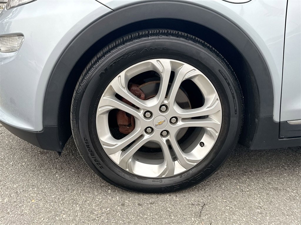 Used 2017 Chevrolet Bolt LT image 18