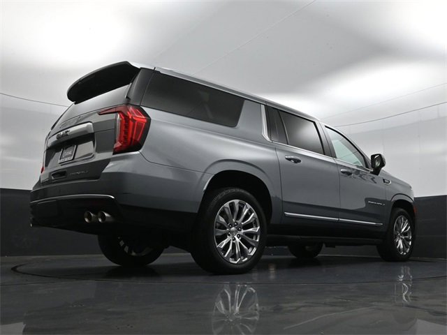 Used 2023 GMC Yukon XL Denali image 30