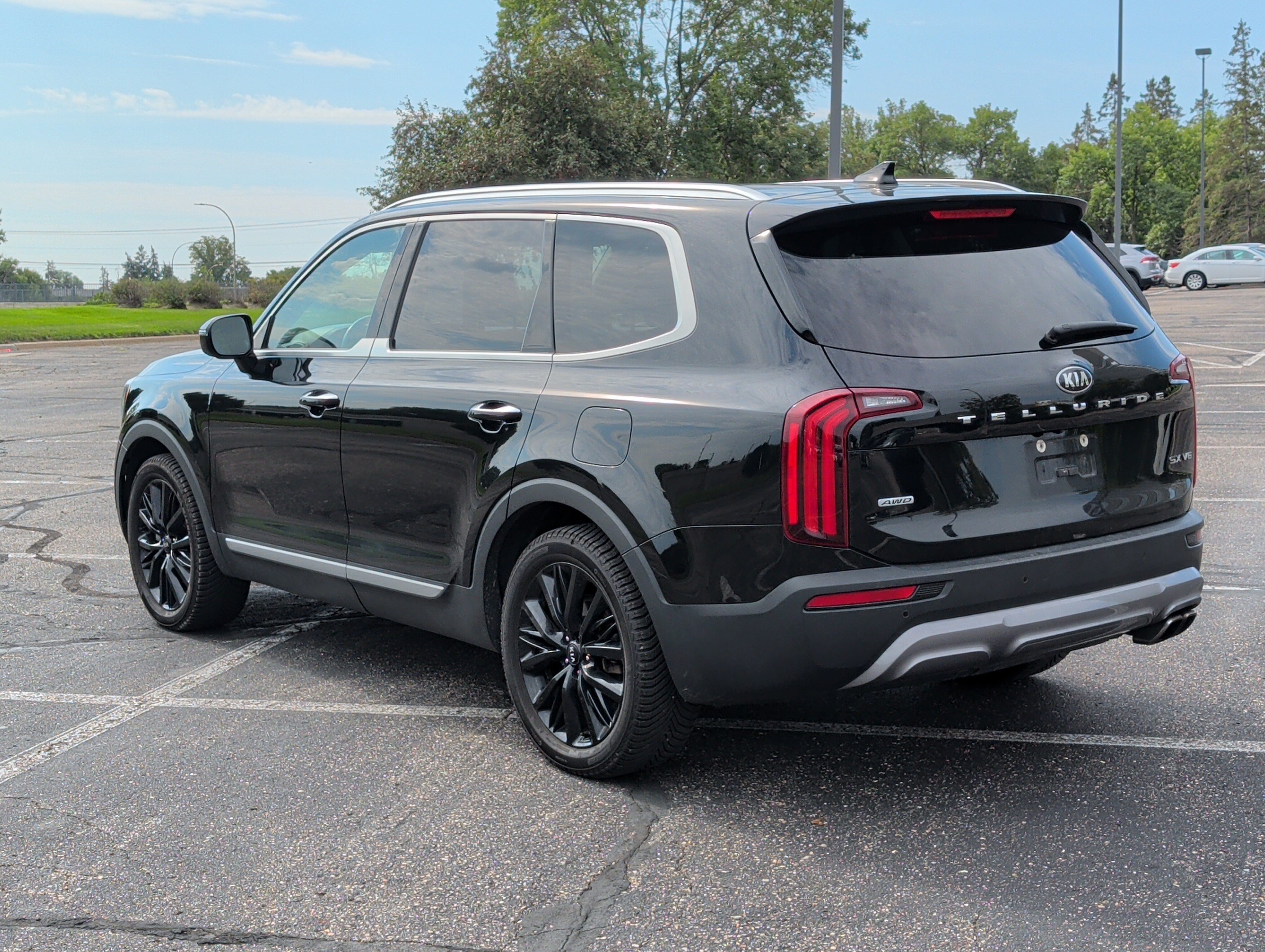 Used 2020 Kia Telluride SX AWD/4WD image 3