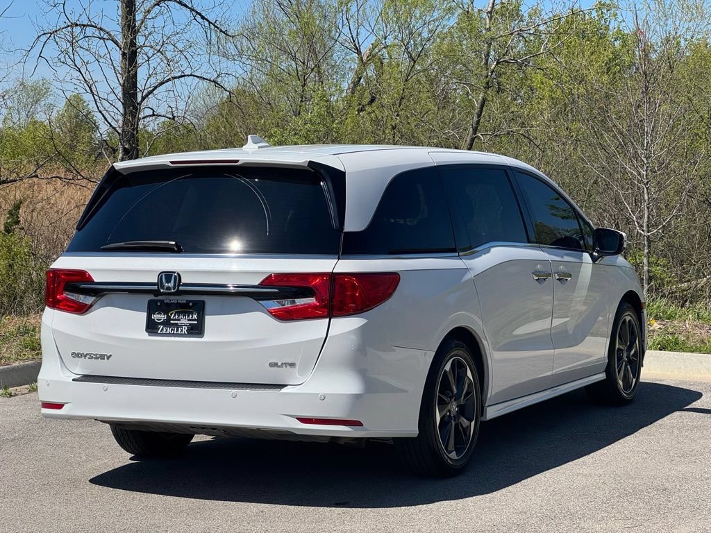 Used 2024 Honda Odyssey Elite image 6