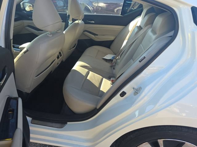 Used 2020 Nissan Altima 2.5 SL FWD image 9
