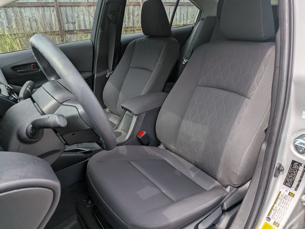 Used 2024 Toyota Corolla LE w/ LE Convenience Package FWD image 11