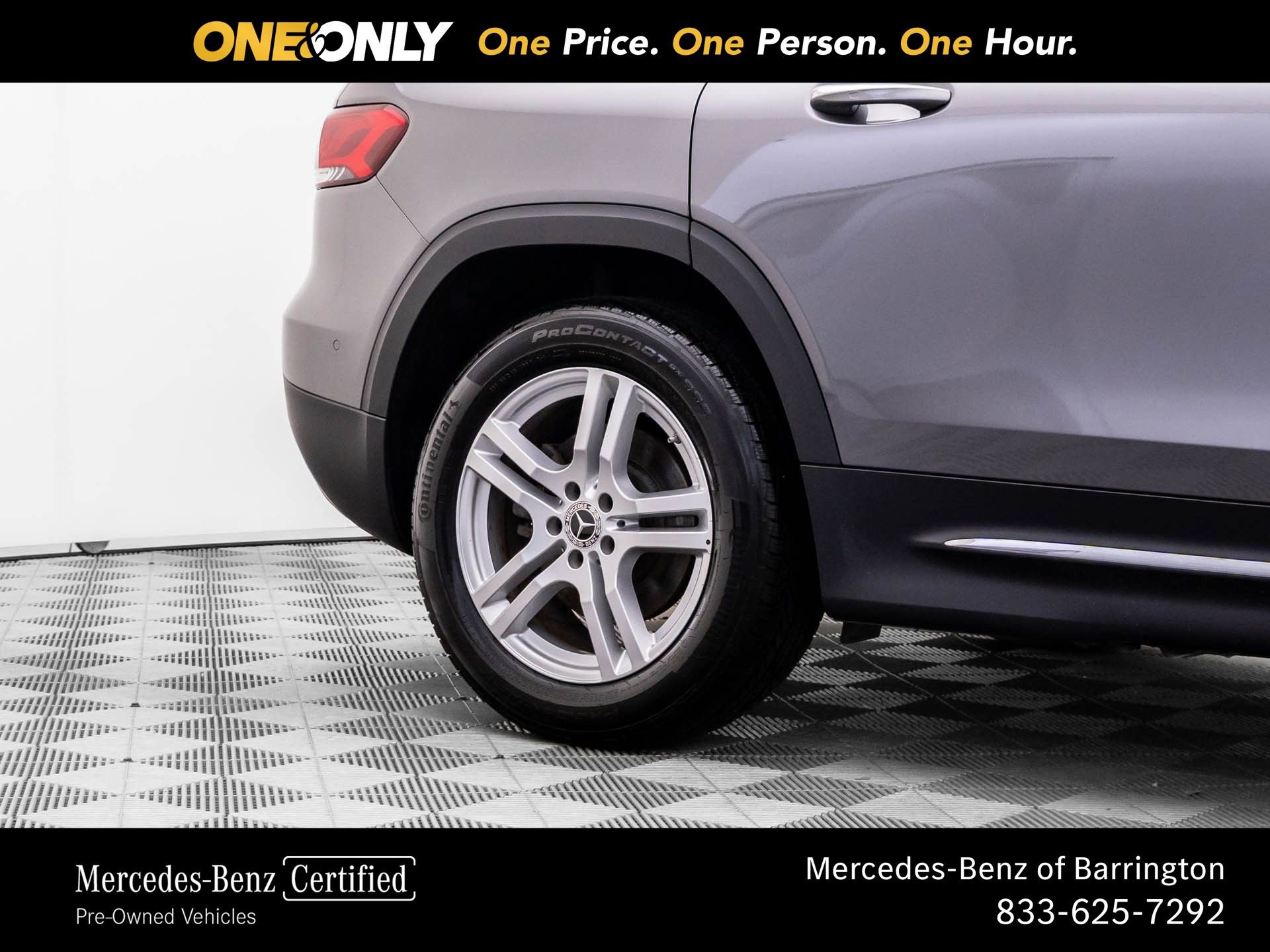 Used 2023 Mercedes-Benz GLB 250 4MATIC w/ Premium Package image 37