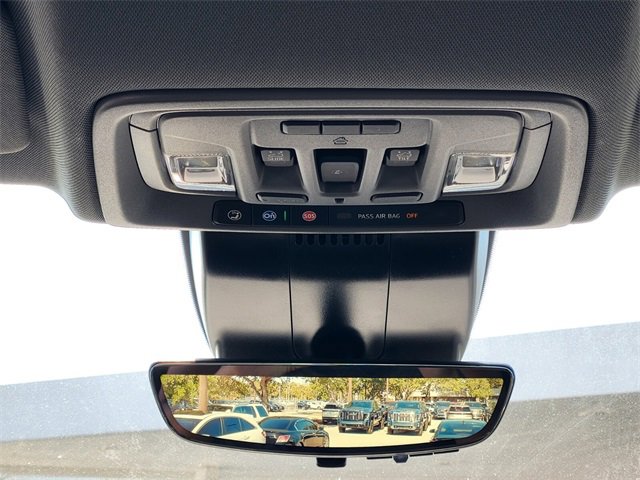 New 2025 GMC Sierra 3500 Denali w/ Denali Reserve Package image 16