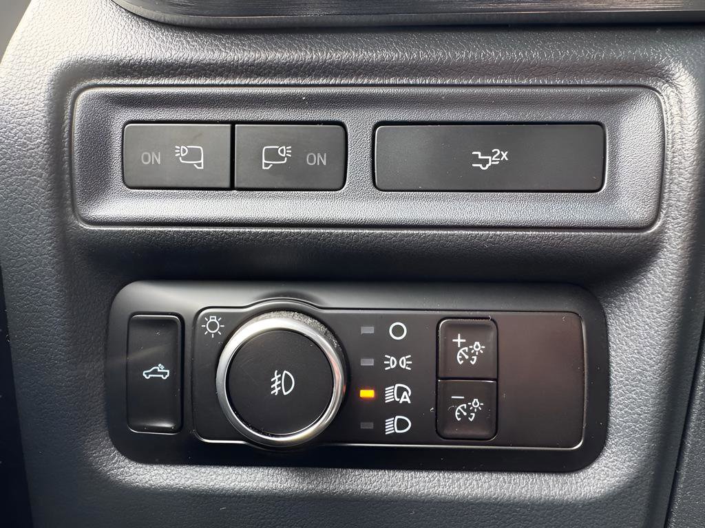 Used 2023 Ford F150 Lariat w/ Equipment Group 502A High image 22