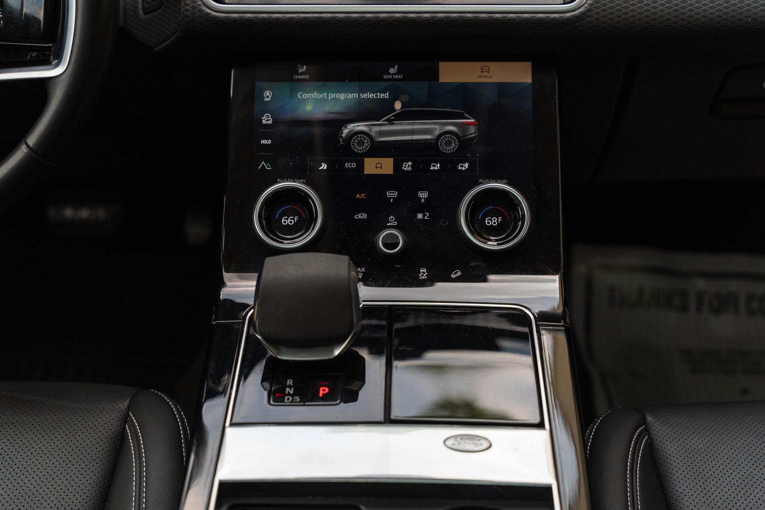Used 2023 Land Rover Range Rover Velar S AWD/4WD image 30
