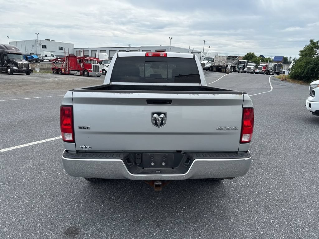 Used 2017 RAM 1500 Classic SLT AWD/4WD image 4