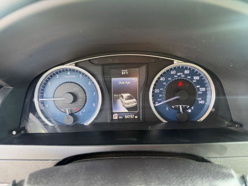 Used 2016 Toyota Camry LE FWD image 14