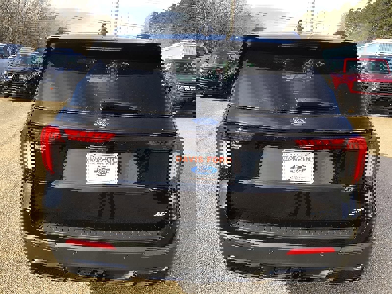 New 2026 Ford Explorer ST-Line w/ ST-Line Street Pack image 12
