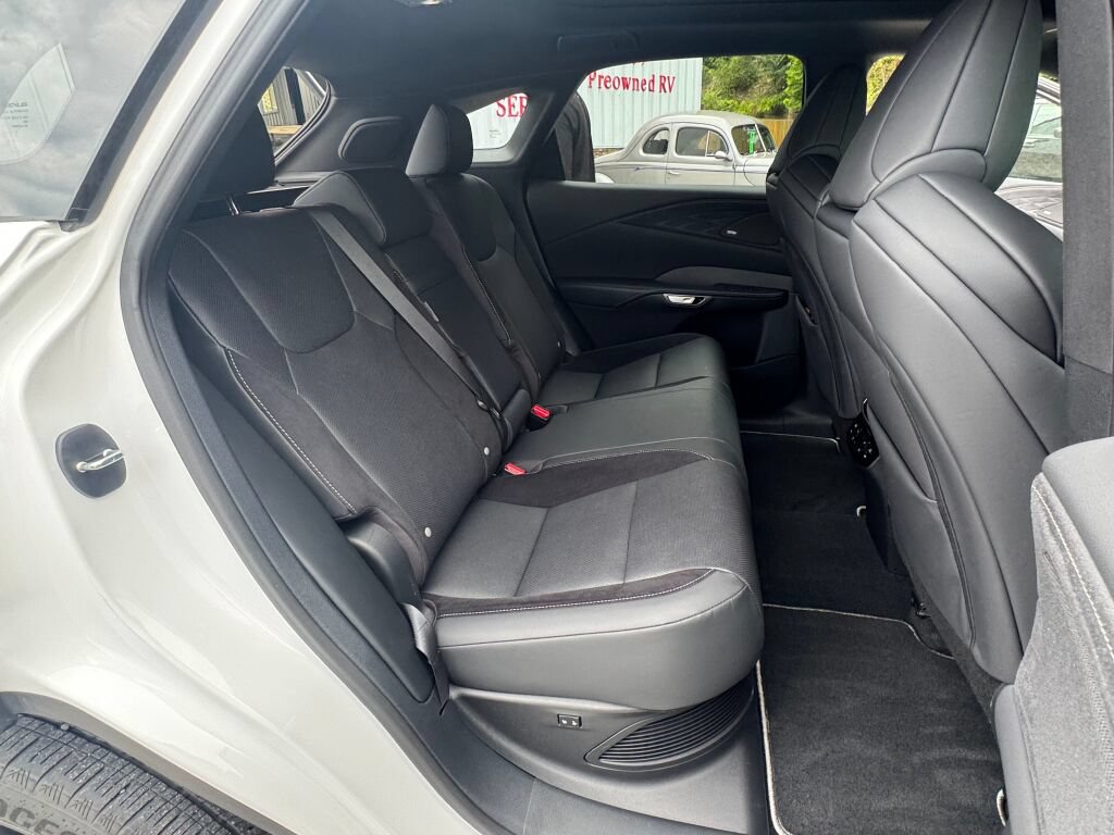 Used 2025 Lexus RX 500h F Sport w/ Convenience Package AWD/4WD image 20