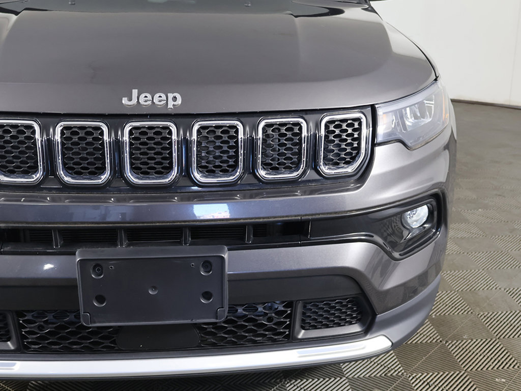 Used 2023 Jeep Compass Limited AWD/4WD image 16