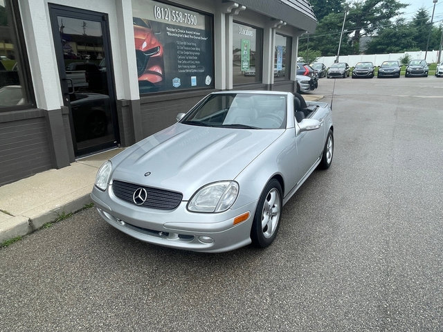 Used 2001 Mercedes-Benz SLK 320 image 2