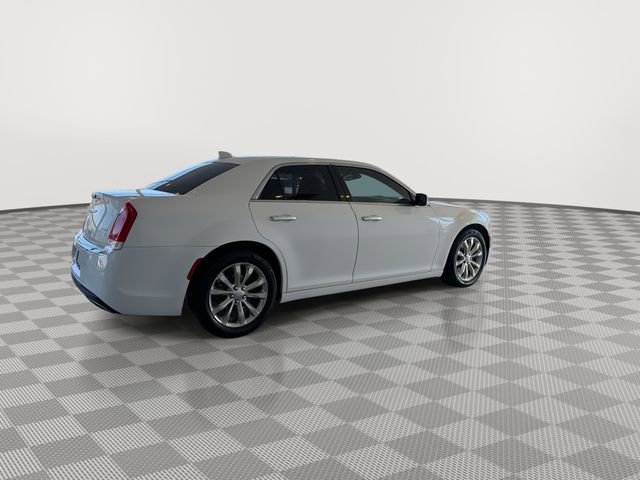 Used 2018 Chrysler 300 Limited image 11
