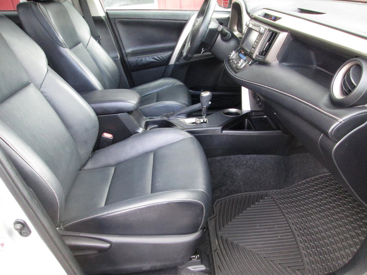 Used 2013 Toyota RAV4 Limited image 4