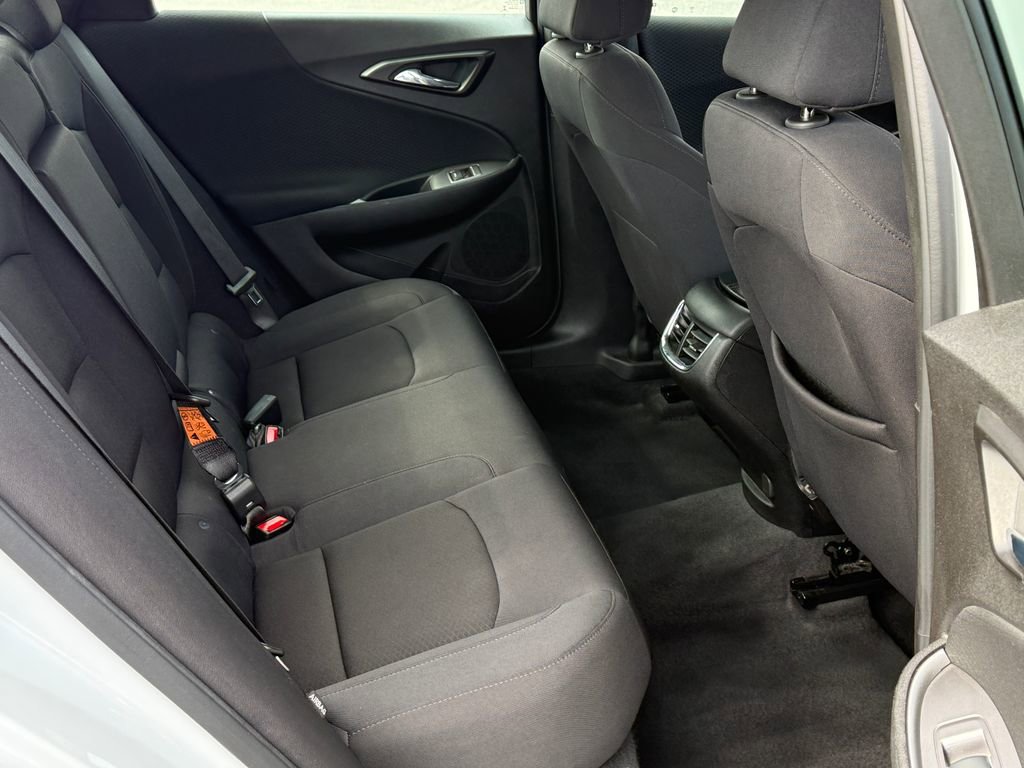 Used 2023 Chevrolet Malibu LT image 12