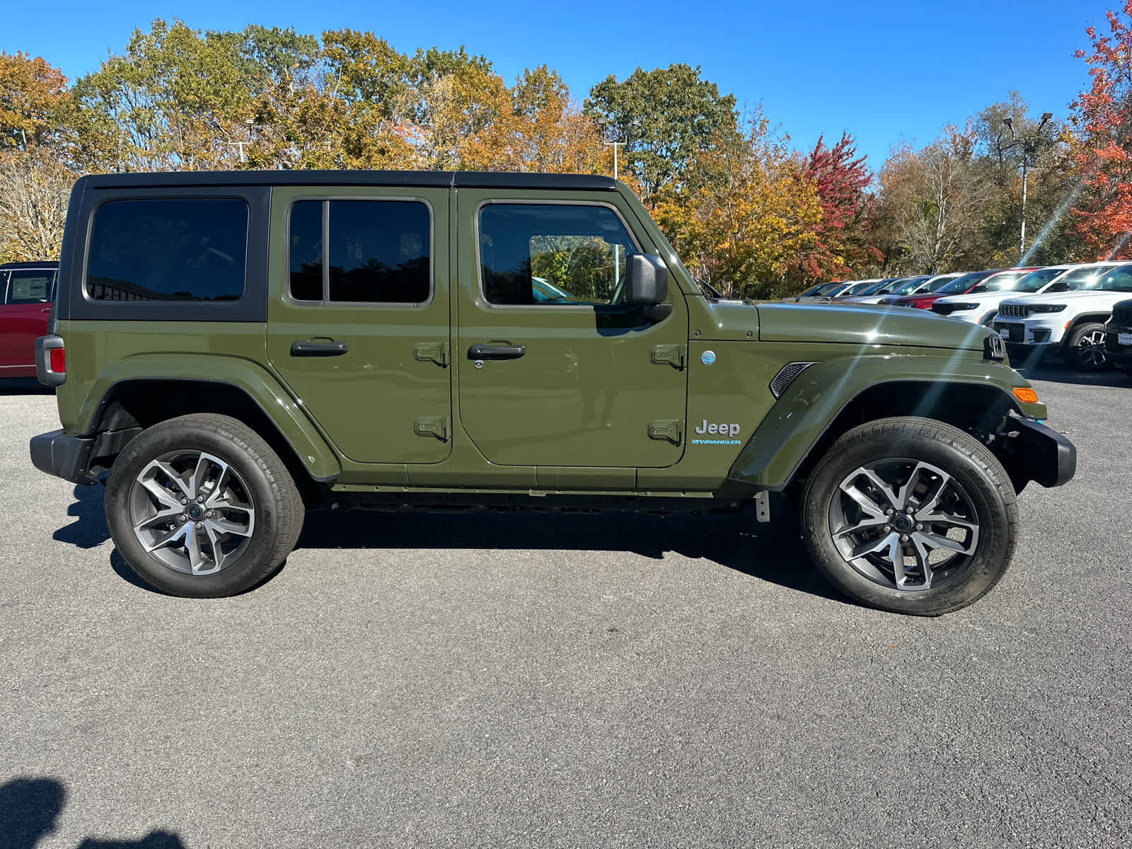 Used 2024 Jeep Wrangler Sport S w/ Convenience Group image 3