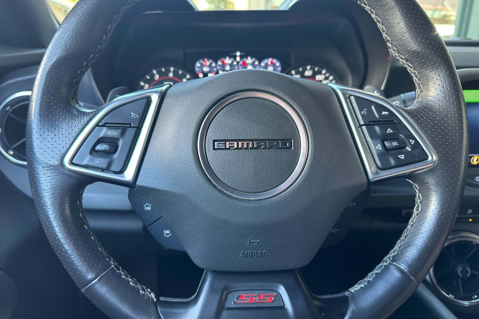 Used 2022 Chevrolet Camaro SS RWD image 32